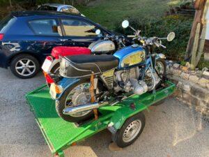 31_motos Alquiler de remolques en Valencia para coche con enganche miremolque.net