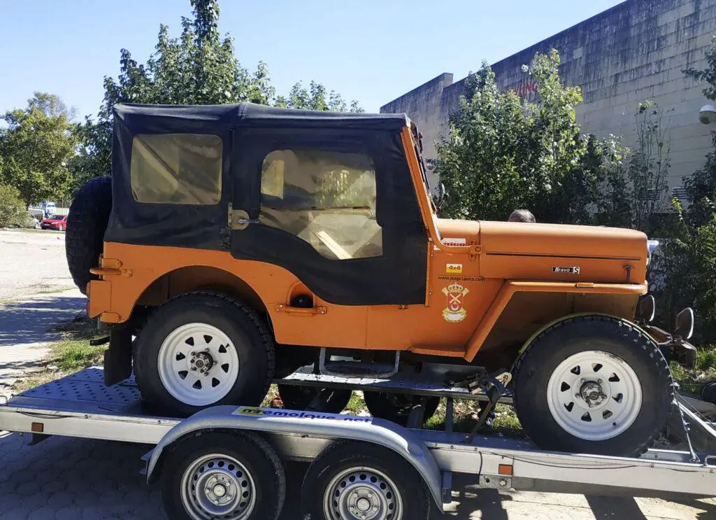 Alquiler de remolques económicos y de alta calidad en Valencia para transportar vehículos, coches, barcos, motos, quads, cargas, materiales, muebles, mudanzas, caballos, miremolque.net